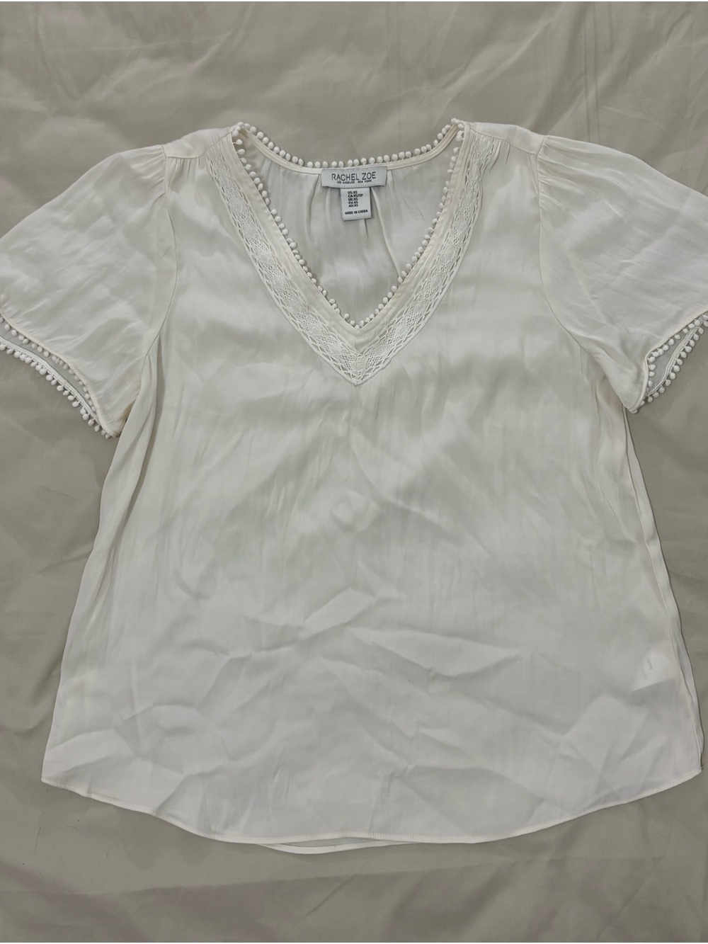 Rachel Zoe White V-Neck Short Sleeve Blouse